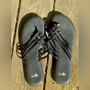 Sanuk flip flops
